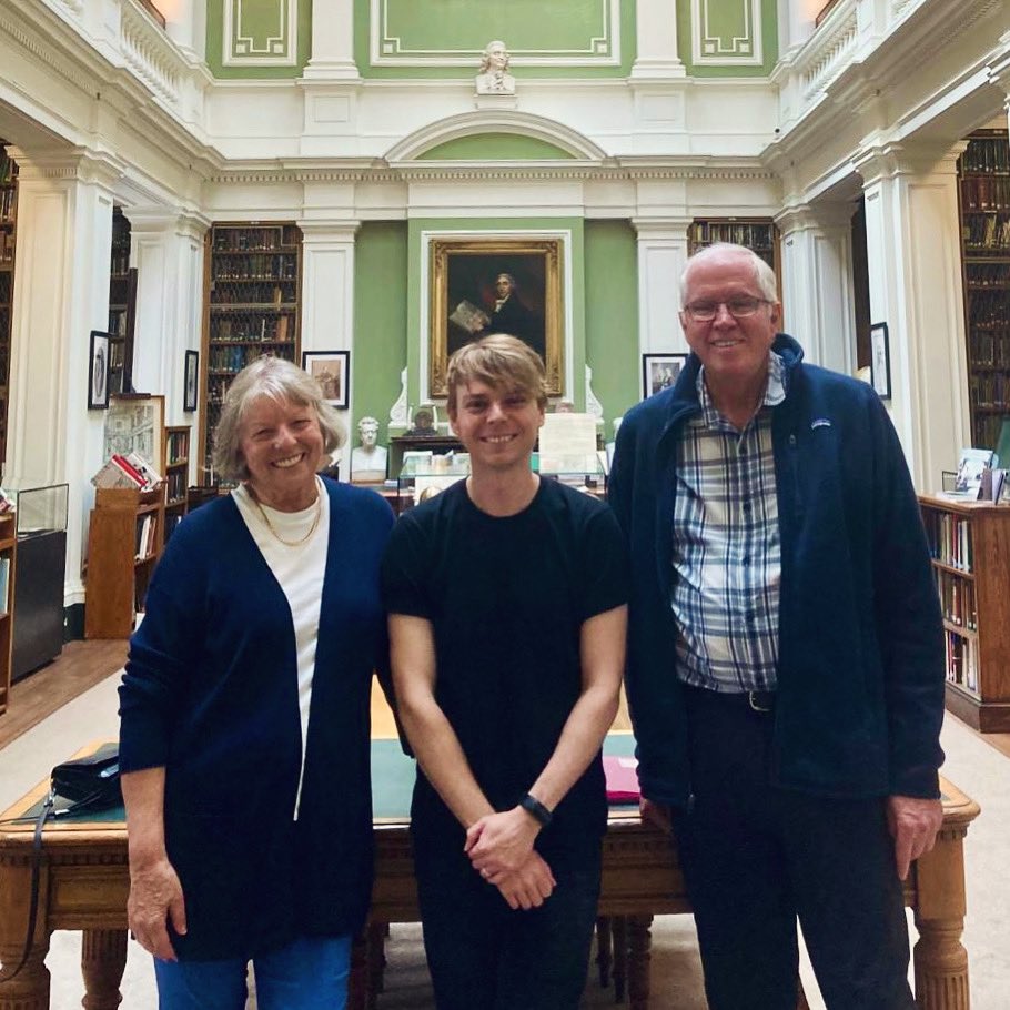 Will Beharrell (@willbeharrell) on Twitter photo Showing visitors around the <a href="/LinneanSociety/">The Linnean Society of London</a> is the best bit of the job—even better when the visitors are your Aussie relatives! 😀🇦🇺 Showing visitors around the <a href="/LinneanSociety/">The Linnean Society of London</a> is the best bit of the job—even better when the visitors are your Aussie relatives! 😀🇦🇺