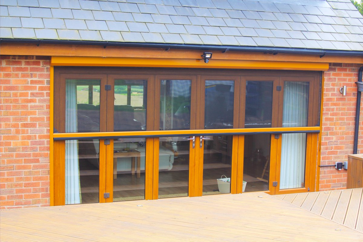 PhantomScreenUK's tweet photo. Once more for those at the back 🗣 Frames are available in wood grain and any RAL colour! 🌈 

Ask us for a quote: https://t.co/w2myYULYFW

#Home #InteriorDesign #Design #Colour #Screens #Doors #Windows #HomeImprovement #HomeInspo https://t.co/IP3sZ0TKfo