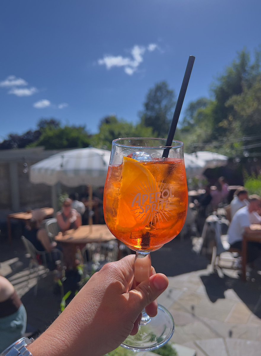 Spritz season in full swing 🍊