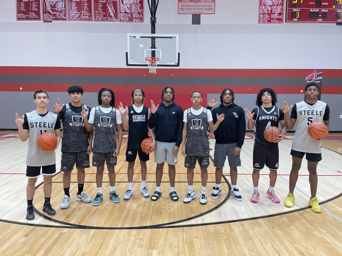 Steele Basketball tweet media