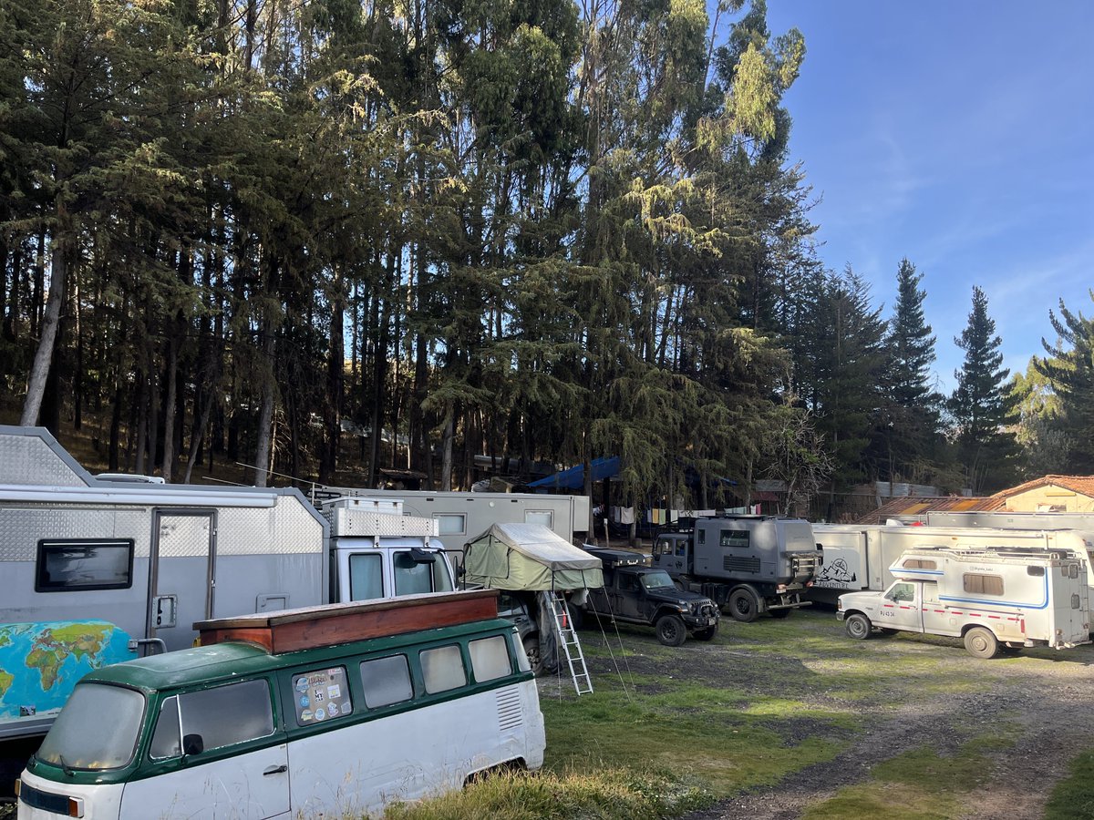 クスコで南米最大のバンライフキャンプ場にきた。50台はいる。

友達をたくさん作りたい！

Quinta Lala
maps.app.goo.gl/pyxGF8Jh8fvyWo…