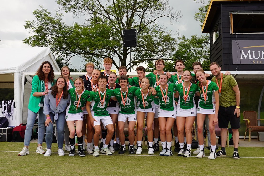 korfbalinc (@korfbalinc) on Twitter photo Een herhaling van de Ahoy finale; maar een andere winnaar! Want <a href="/Fortuna_Delft/">Fortuna/Delta Log.</a> A1 wint in de finale van <a href="/DVOkorfbal/">DVO/Transus</a> A1! Feliciteert ze met een ❤️tje!🔥
Vandaag is het NK Veldkorfbal! Volg het via Eyecons! Link in bio!🔥 #korfball #korfbal #korfbalinc Een herhaling van de Ahoy finale; maar een andere winnaar! Want <a href="/Fortuna_Delft/">Fortuna/Delta Log.</a> A1 wint in de finale van <a href="/DVOkorfbal/">DVO/Transus</a> A1! Feliciteert ze met een ❤️tje!🔥
Vandaag is het NK Veldkorfbal! Volg het via Eyecons! Link in bio!🔥 #korfball #korfbal #korfbalinc