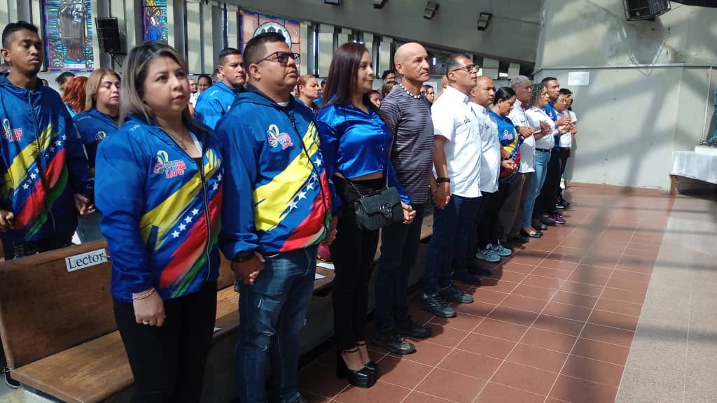 #22Jun Desde la Catedral de Barquisimeto, elevamos nuestras oraciones y plegarias a Dios, por cada meta, empeño, dedicación, atleta, entrenador y dirigente deportivo, por cada instalación deportiva, en el marco del Día Nacional del deporte. 
<a href="/MervinMaldonad0/">Mervin Maldonado</a>
#CombatientesConNico