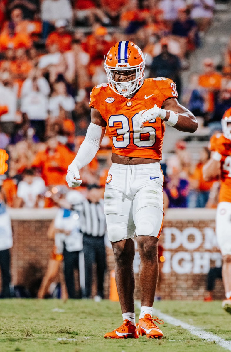 ClemsonFB's tweet photo. Ten. More. Saturdays. https://t.co/iWz5vz8KMA