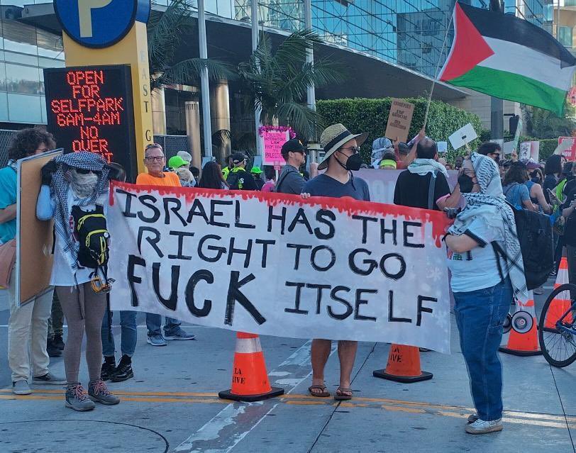 propandco's tweet image. Mood