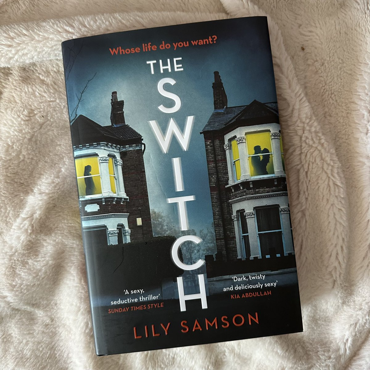 shonaholmes23's tweet image. So look what fell into my shopping basket at the supermarket, #TheSwitch by @LilySamsonbooks 

So much for me trying to not buy any books at the moment!🤦‍♀️

@JoanneSchofiel1 I am blaming you for this one!😛🤣 

#BookTwitter #Bookbuying