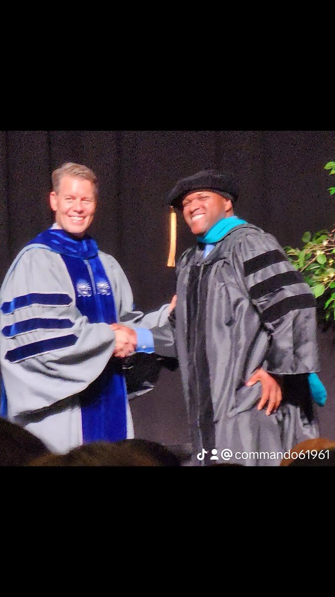 Kenneth00724779's tweet photo. Graduated from PT school!!! https://t.co/ne4s5Jb9af