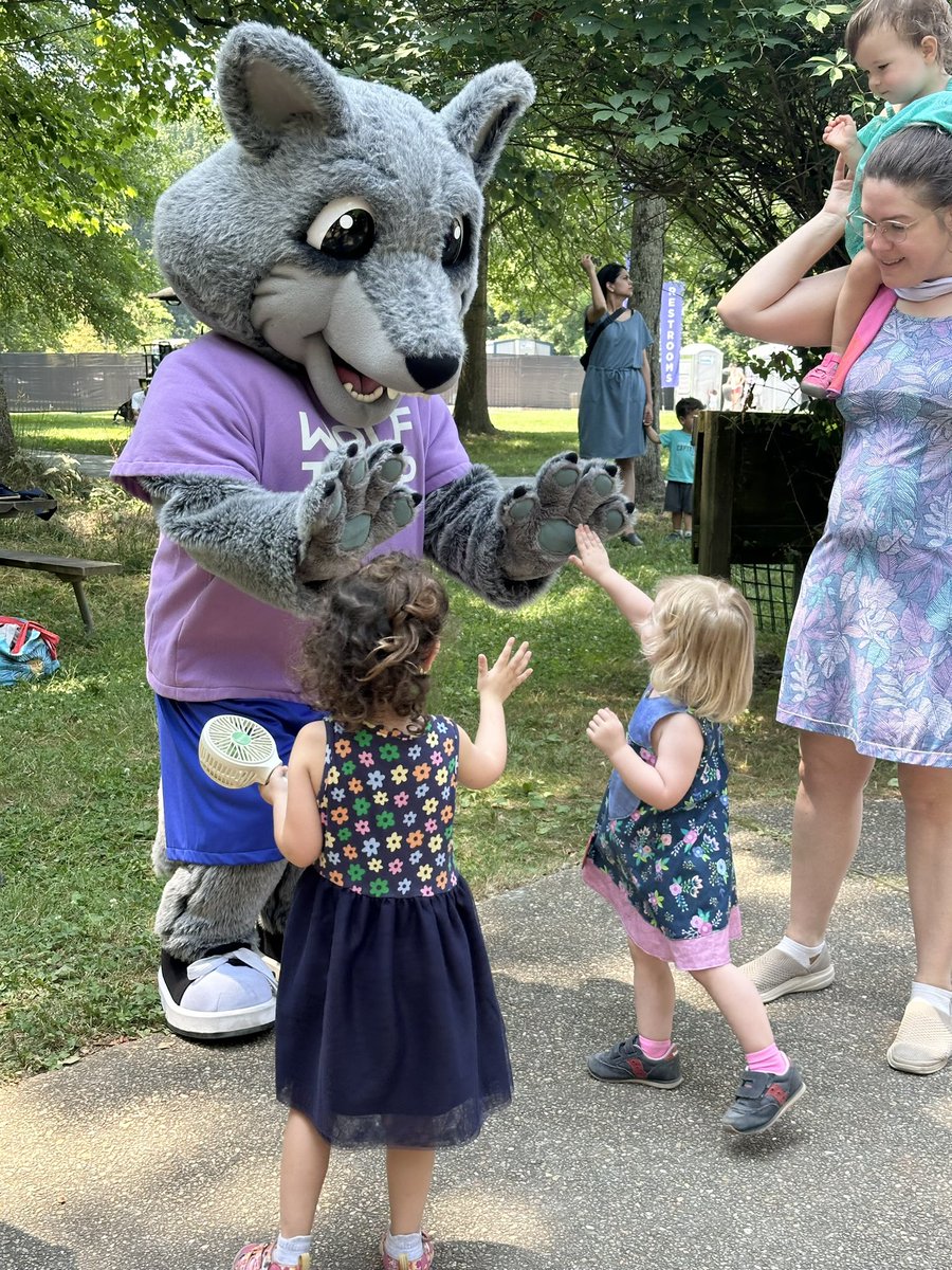 WolfTrap_Edu's tweet photo. “So glad you’re ‘our’ friend!” What a great start to the Out + About Festival this morning at Children’s Theatre-in-the-Woods with Laura Doherty &amp; the Heartbeats (@lauradaura) and Smyl DMV! Come out for a full day of performances @Wolf_Trap!  https://t.co/ezuslDdIyj https://t.co/oMVg0MCrTH