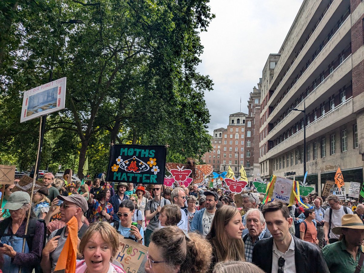 Amazing to march with thousands today, demanding those in power after July 4th #RestoreNatureNow

Nature boosts health, stops flooding, produces food + resources, and is vital to fighting climate change

A thriving natural world underpins our existence. Saving it is a priority!