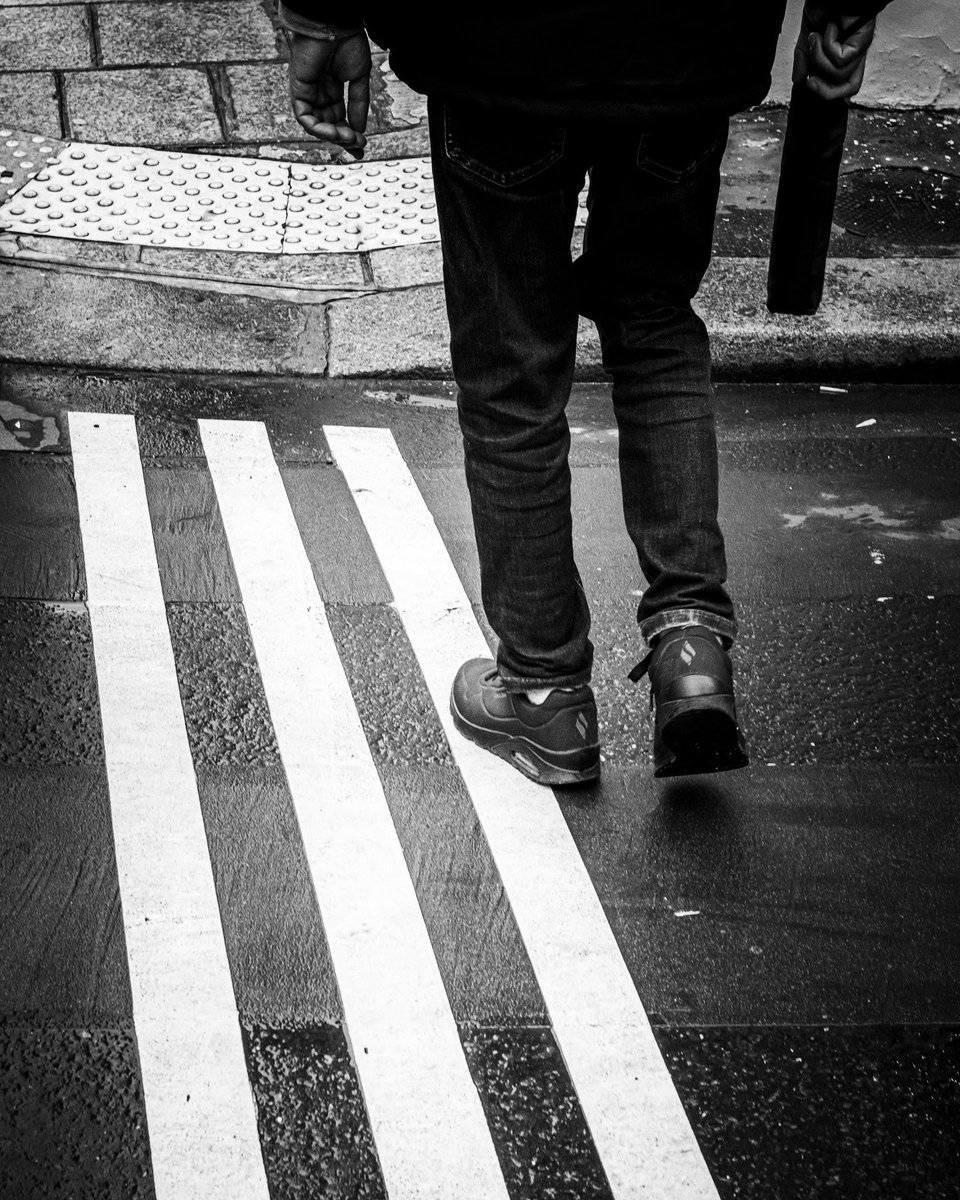 Some street photography from my trip to Paris. 
Leica M11P / Summilux 50 .
#streetphotography #leica #