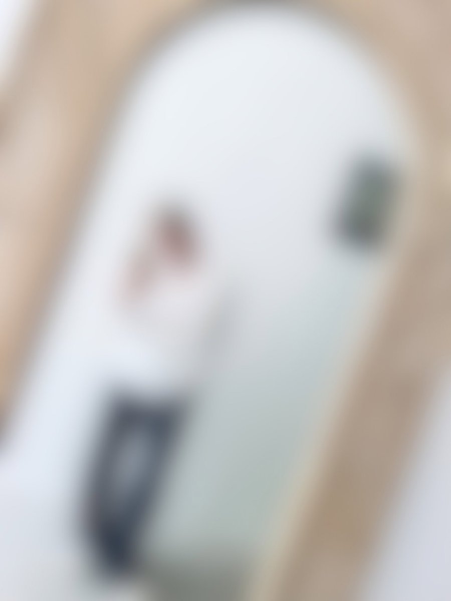 [📸] UNLOCK THIS UNRELEASED RC MIRROR SELFIE 

Unlock this unreleased selfie, by engaging and using our tags for tonight! 💛✨

⁃80 Replies with streaming proof of TAWAG 
⁃30 RTS

BILIB TAWAG OUT NOW! 📞
#BILIB <a href="/bilib_official/">BILIB</a> <a href="/CengSkieeee/">RC</a> 
#BILIB_TAWAG
#BILIBxLustNightclub