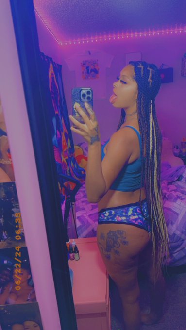 Lil mama   IG: theylove.ce32 https://t.co/kCeQL8gOsh