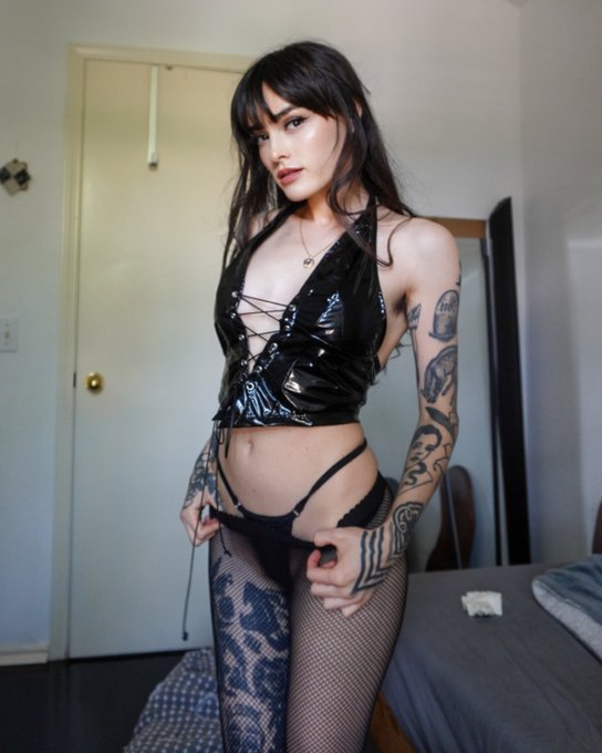 some of my favorite collabs last month were shooting with @pearlsage and @sleepychew ! we've released