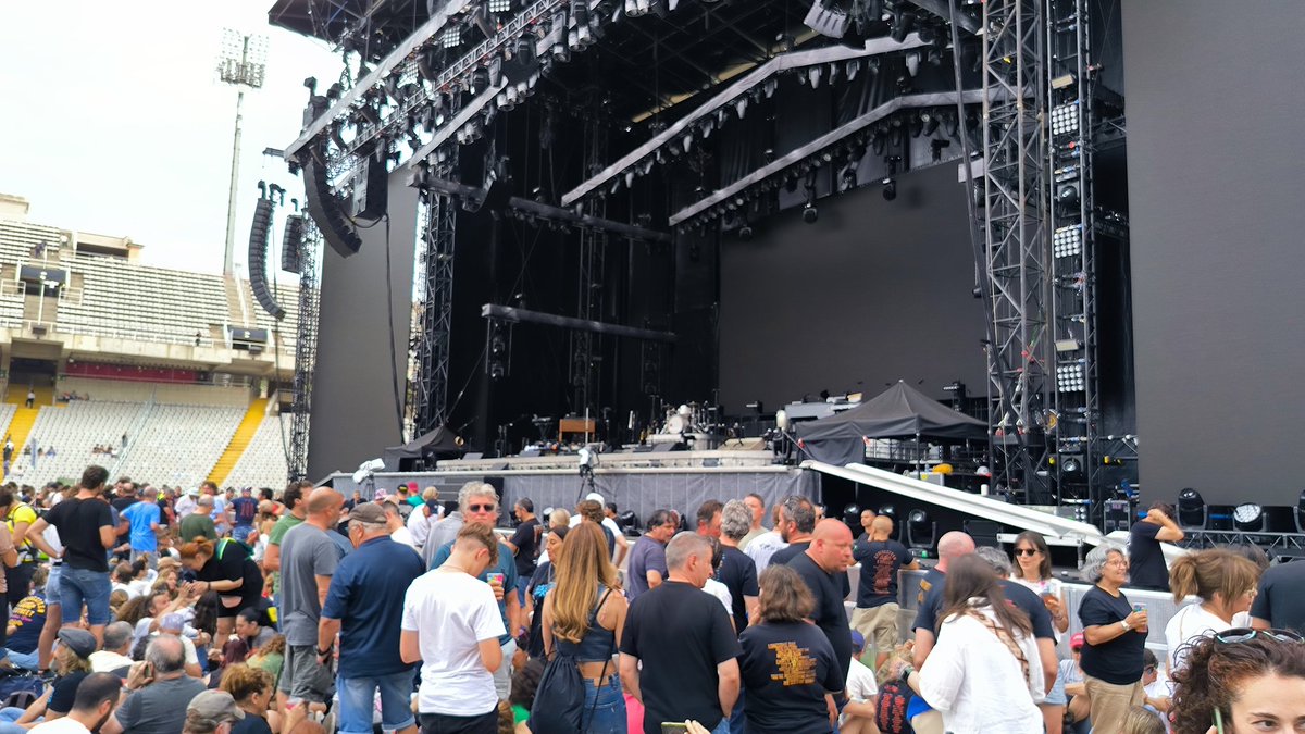 Waiting... #springsteen #barcelona