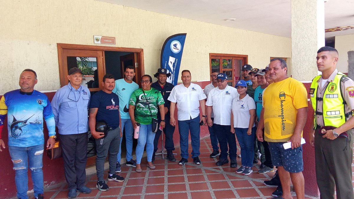 #22Jun 🗞️En #Tucacas el #INEA efectuó una inducción a los CONPPA's de la circunscripción y de Chichiriviche sobre el uso de los equipos de radiobalizas, los cuales serán entregados en conjunto con @minpescave2 para promover mayor seguridad a los pescadores durantes sus faenas.