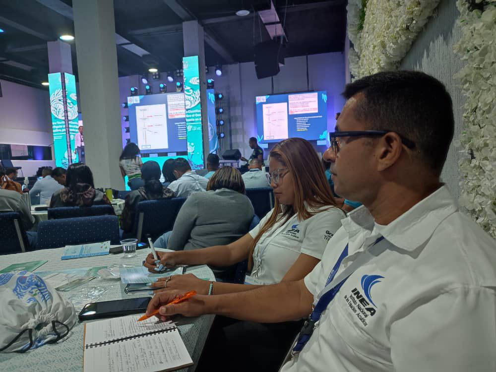 #22Jun 🗞️La @capiptolacruz del #INEA participó en el “1er Encuentro técnico-científico, para el Proyecto de fortalecimiento de la Gestión para combatir la amenazas invasoras acuáticas en Venezuela”, junto con la <a href="/vs_cites/">Vicepresidencia Sectorial CITES</a>, <a href="/MinecOficial/">MinecOficial</a>, <a href="/Minpescave2/">MinpescaVE 🐟</a>, <a href="/FAOenEspanol/">FAO en español</a>, entre otros.