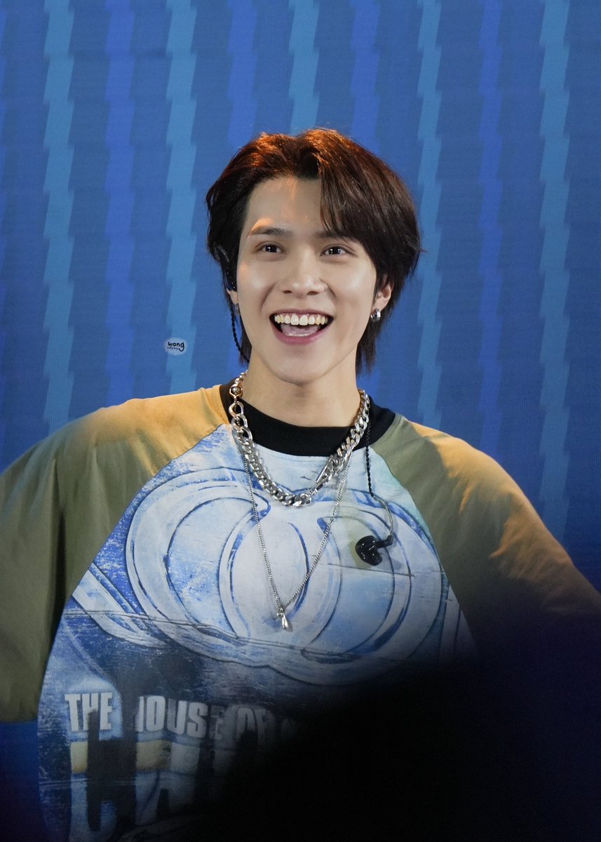 wong_benignboy's tweet photo. 2024.JUNE.22
Allo Bank Festival 2024 - Indonesia 

Our 小黄 🥰

#HENDERY #黄冠亨 #헨드리
#威神V #WayV #WeiShenV https://t.co/fvPbpOjnCl