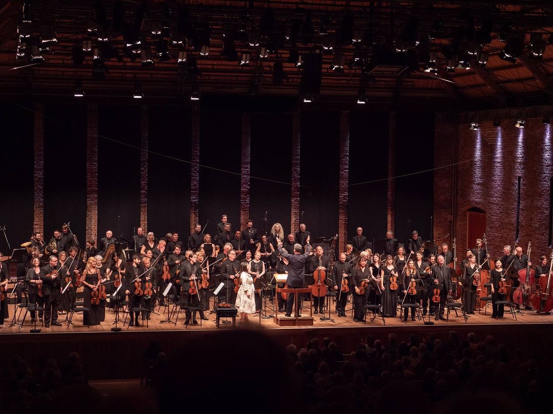 Adam (@adamleeclarinet) on Twitter photo What a way to end my first full season with the <a href="/BBCSSO/">BBC Scottish Symphony Orchestra</a>… two brilliant concerts at Snape Maltings 😍
#clarinet #orchestra #mahler4 #bruckner7 #buffet #wearebuffet #vandorenv12 #vandorenb40 #wearevandoren Photo ©️ Britten Pears Arts What a way to end my first full season with the <a href="/BBCSSO/">BBC Scottish Symphony Orchestra</a>… two brilliant concerts at Snape Maltings 😍
#clarinet #orchestra #mahler4 #bruckner7 #buffet #wearebuffet #vandorenv12 #vandorenb40 #wearevandoren Photo ©️ Britten Pears Arts