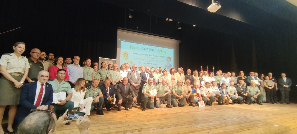 Entrega de premios FIEL en el DEBER de Tribuna Benemérita en Lillo, Toledo.