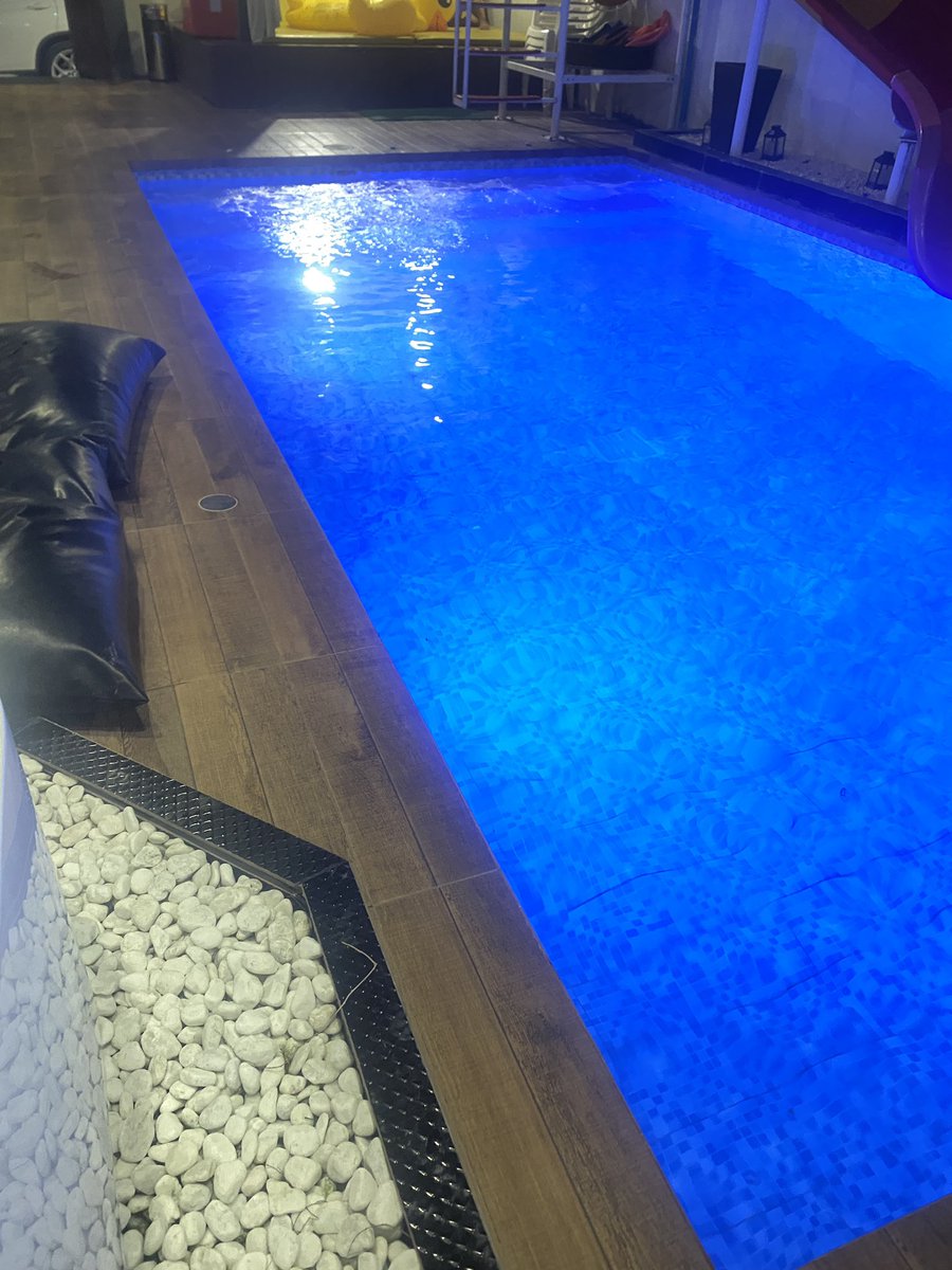 พร้อมปะทะ หม้อแกงเพชร