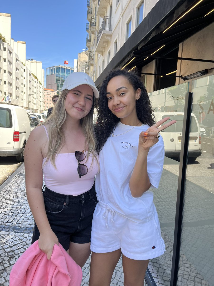 13tgw's tweet photo. leigh-anne is a gem 🥹 https://t.co/ur1ZzZgDiS