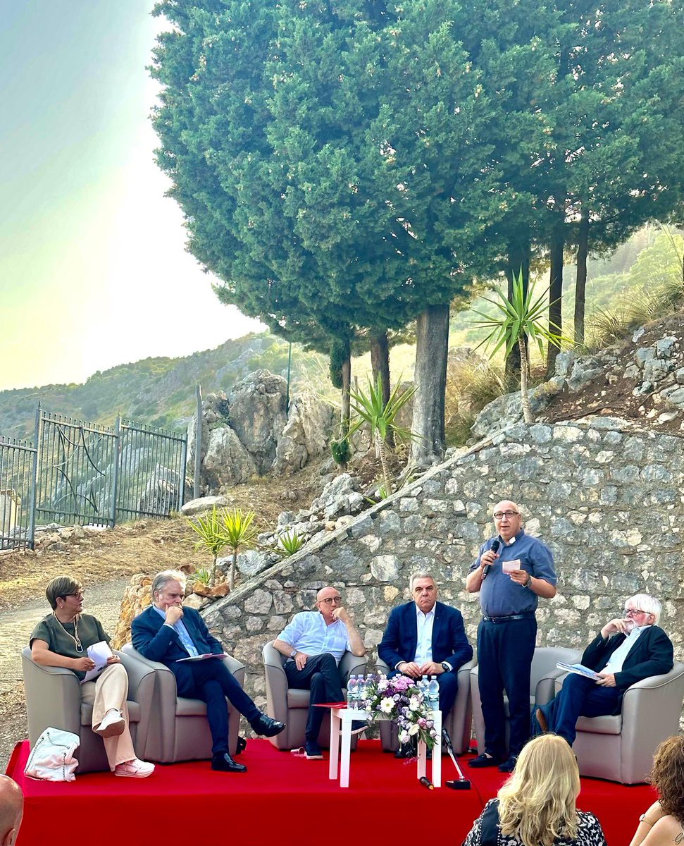 CislNazionale's tweet photo. Il Segretario Generale della Cisl #LuigiSbarra è oggi a Pazzano, in provincia di Reggio Calabria, dove parteciperà all’iniziativa su “Intelligenza artificiale: Aspetti etici, sociali, scientifici, giuridici” presso il Santuario di Montestella https://t.co/3FRNq7yxws