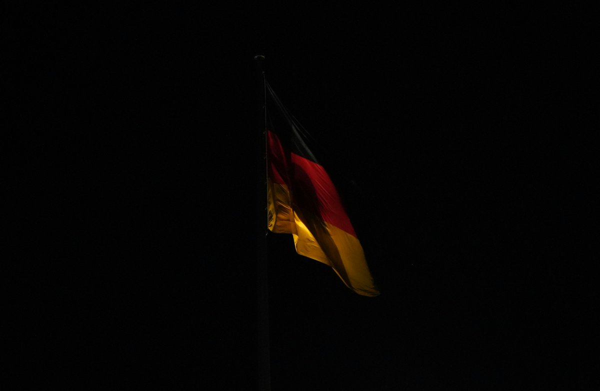 NeoliberaleA's tweet image. Diese Farben stehen für Einigkeit und Recht und Freiheit! 🇩🇪
Sie erinnern uns daran, wie wir als Nation Herausforderungen gemeistert und für die Demokratie gekämpft haben. Sie symbolisieren auch den Mut und die Entschlossenheit unseres Volkes, gemeinsam Großes zu erreichen. Sie…