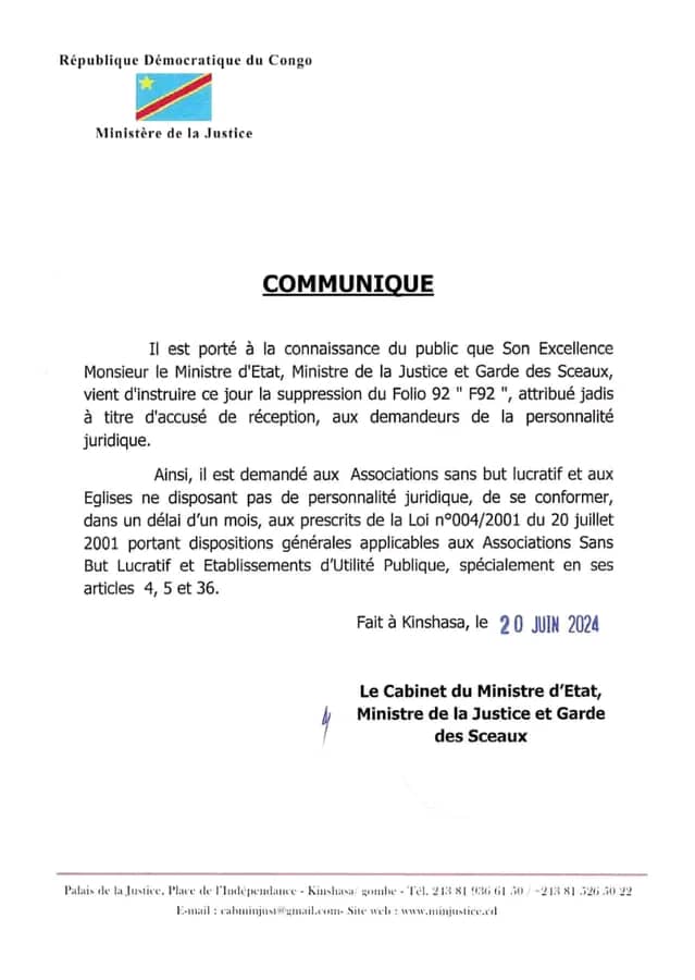 ChrisHussein's tweet photo. Nous verrons tout en RDC. La population croupie dans la misère à cause de la surfacturation des frais d'envoi et de retrait de différents services mobiles Money, et voilà une priorité 🤔🤔? @ConstantMutamba , @IsralMutombo11 , @VitalKamerhe1 , @fatshi13 https://t.co/NJamoQSAsR