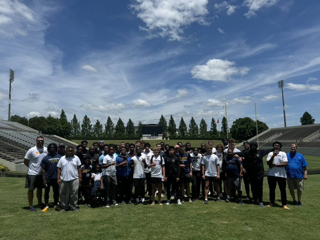 1,048 Miles. 4 Days. 3 Nights. 4 Different Universities and Colleges over 4 States. Great time TOGETHER as a Team! Thank you to all coaches and people who helped throughout the week! 
#ELCA #TOGETHER