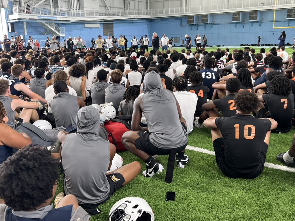 ELCA FOOTBALL tweet media