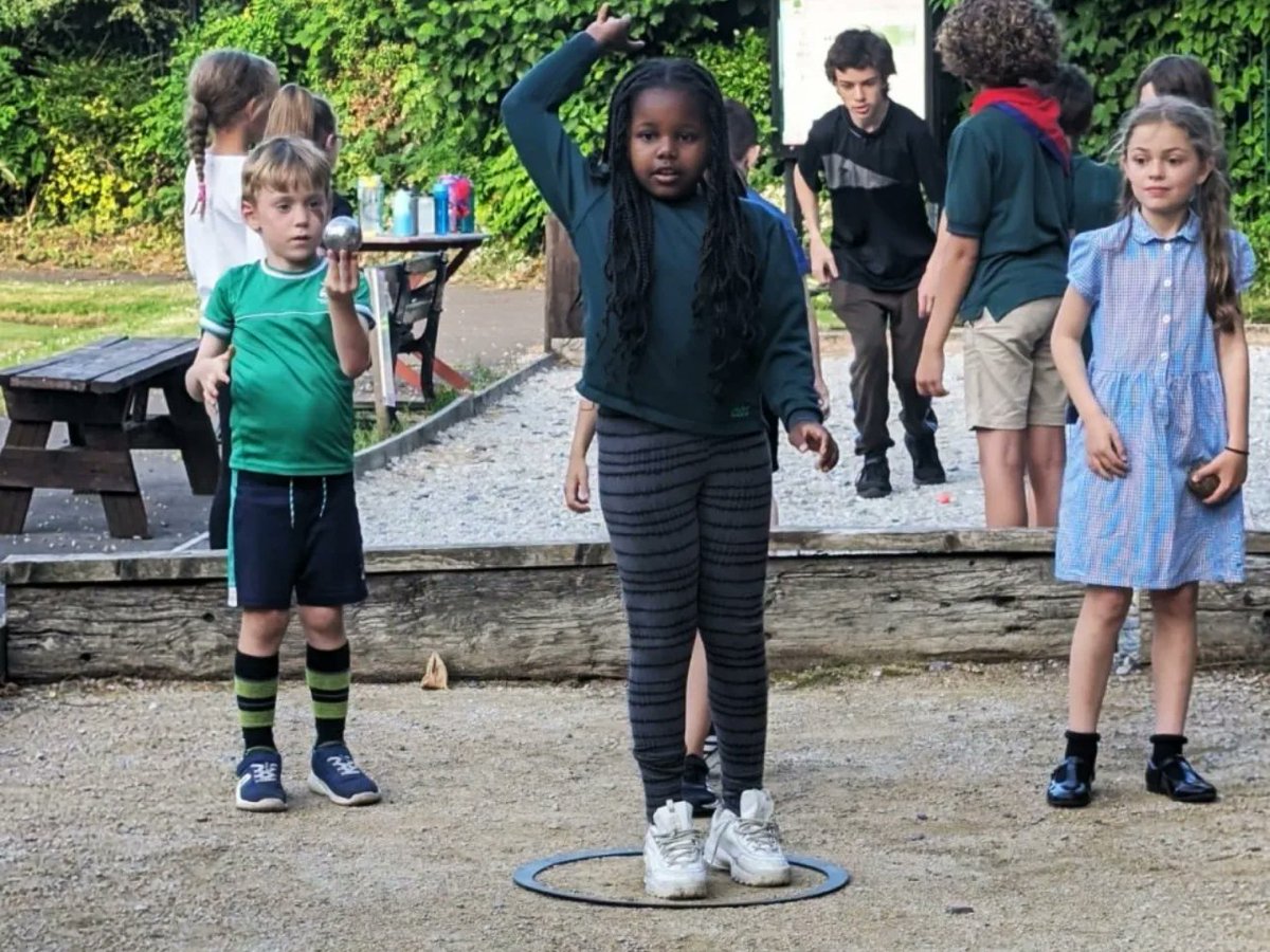 Last week we helped 24 cubs experience the sport of pétanque as part of the clubs ongoing commitment to the community. We've a track record in such events and it's great to see these sessions are as popular as ever. 
#CommunityAsset #InclusiveSport #Petanque