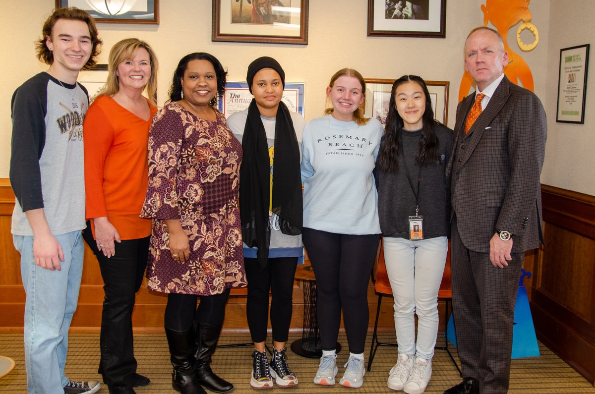 utulsa's tweet photo. #UTulsa President @bradrcarson recently donated to the Robotics Club at @TulsaSchools Booker T. Washington High. Their robotics lab is housed at UTulsa’s Keplinger Hall, and UTulsa mentors teach the high schoolers real-world #STEM skills such as laser cutting, JAVA &amp; wiring. https://t.co/zm3Q9wEBhW
