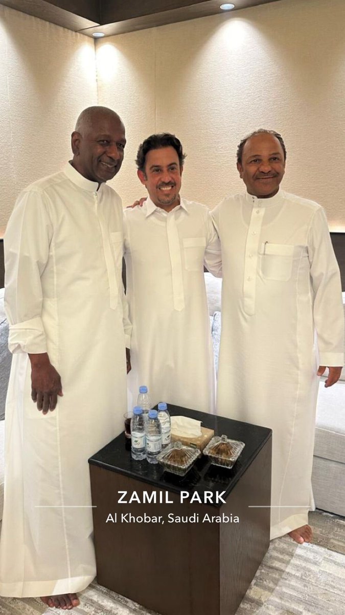 يوسف الثنيان (@yousifalthunian) on Twitter photo مع الأخ الغالي ماجد عبدالله والأخ الغالي مساعد الزامل في مجلس الزامل بالخبر.
<a href="/M_Abdullah_9/">ماجد عبدالله</a> <a href="/Musaad_AlZamil/">مساعد الزامل</a> مع الأخ الغالي ماجد عبدالله والأخ الغالي مساعد الزامل في مجلس الزامل بالخبر.
<a href="/M_Abdullah_9/">ماجد عبدالله</a> <a href="/Musaad_AlZamil/">مساعد الزامل</a>