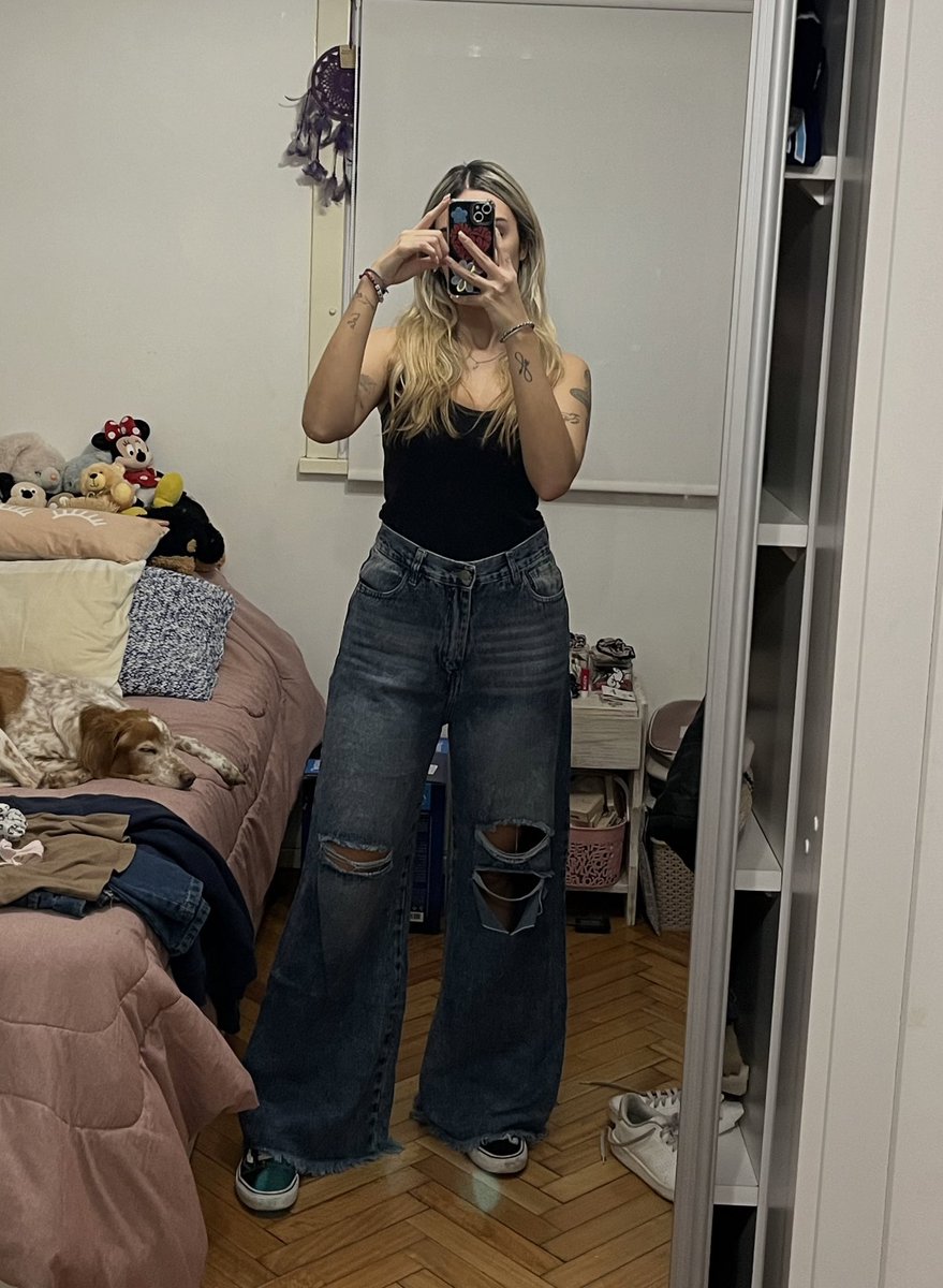 una vez q te acostumbras a los jeans holgados no hay vuelta atrás si me tengo q poner un chupin lloro