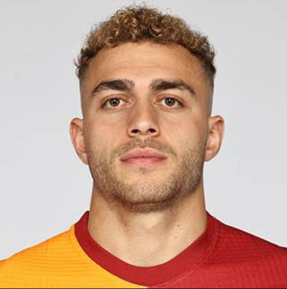 Kasar_Yaza's tweet photo. Euro 2024'te isabetli şutu olmayan iki kişi şu an birbirine bakıyor. https://t.co/lnqVbnTTaT