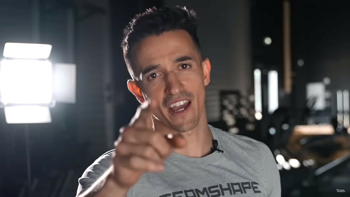 BFMTV's tweet image. Tibo InShape se considère "de droite" et affirme qu'il accepterait d'être ministre des Sports
l.bfmtv.com/f42g