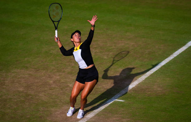 What seems clearer than Berlin sky is Pegula has a great game for grass. Flat, penetrating strokes. Low center of gravity. Improved serve &amp; underrated net game. Ability to use slice on the approach.  Might have won #Wimbledon last year if she had not cracked vs Vondrousova in