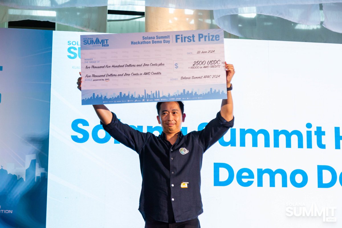 thesolanapost's tweet image. 🚨 Solana Summit (@SolanaSummitOrg) Hackathon winners:

- DeStreet - @DeStreetdApp
- ReQuest - @requestdapp
- AidEyeKit - @AidEyeKit
- Credible Finance - @crediblefin
- Itheum - @itheum

Top-tier event; I've seen a lot of positive feedback.