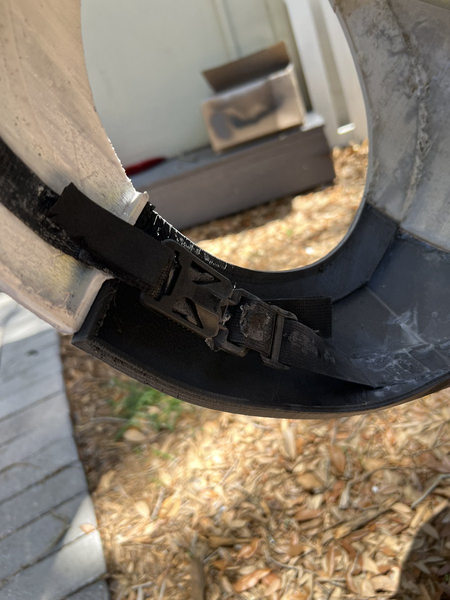 BuzzKnightyear's tweet image. Got the Fidlock buckles in and working well. I had to add an extended loop so I could more easily pull them apart with one hand. Laid down the first filler primer and exposed all the MANY imperfections that will need to be filled and smoothed out before paint. Getting exciting!!