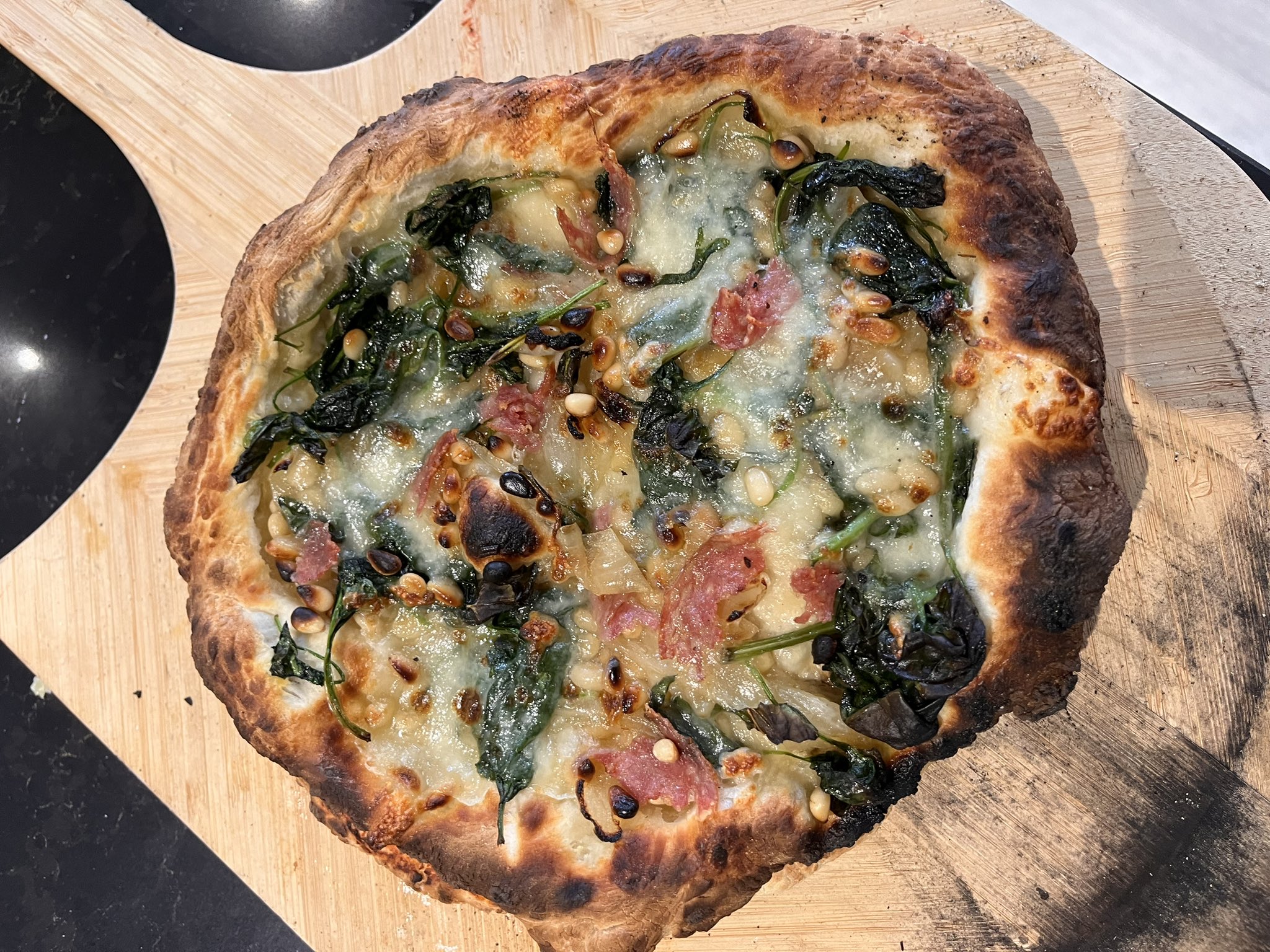 Mr G on X: Pizza porn t.coxqvLIc8g3l  X