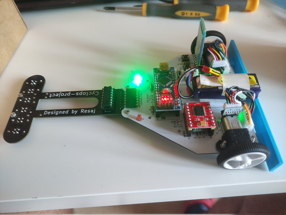 Velocista cyclops-project de <a href="/RugidoDePuma/">Pumatrón Mj</a> puesto a punto <a href="/clubroboticagra/">Club Robótica Granada</a> <a href="/ParqueCiencias/">Parque De las Ciencias</a> <a href="/EseroSp/">ESERO Spain</a> <a href="/aptandalucia/">aptandalucia</a> <a href="/RedAnd_Robotica/">RedAndaluza Robótica</a>