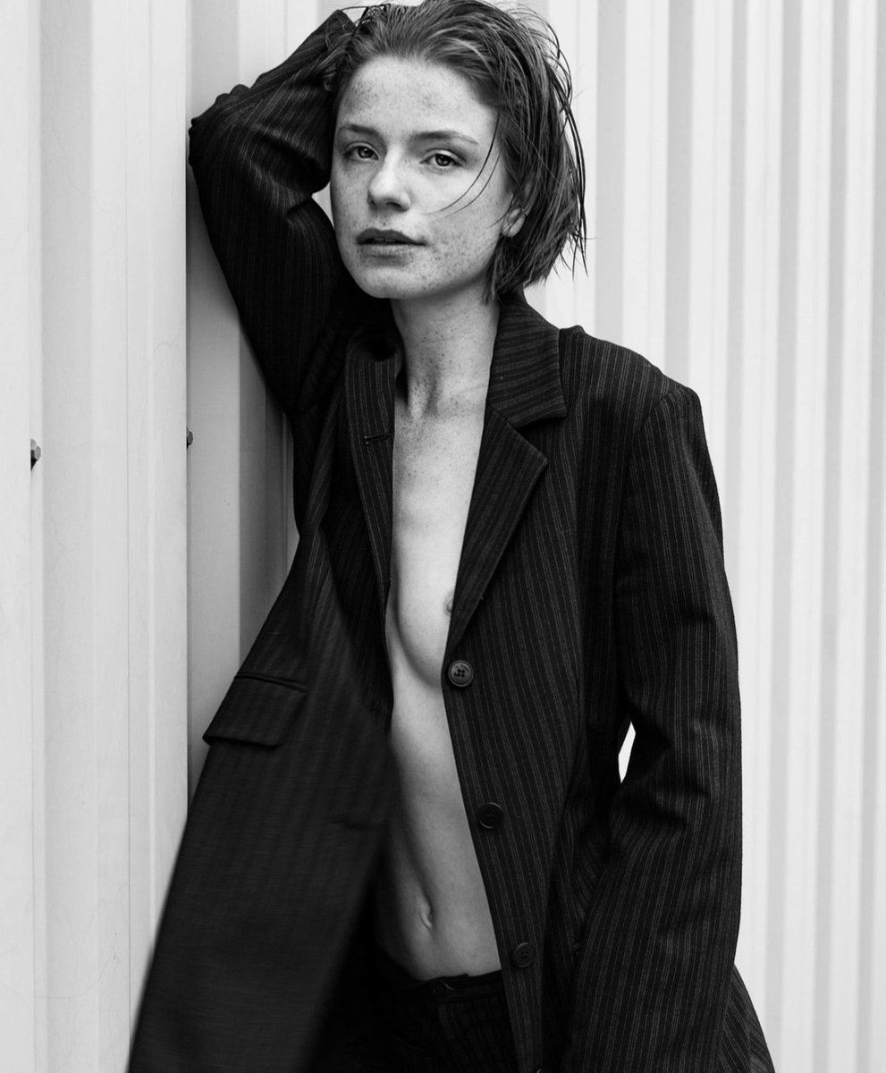 Parker's two flavors of sexy.