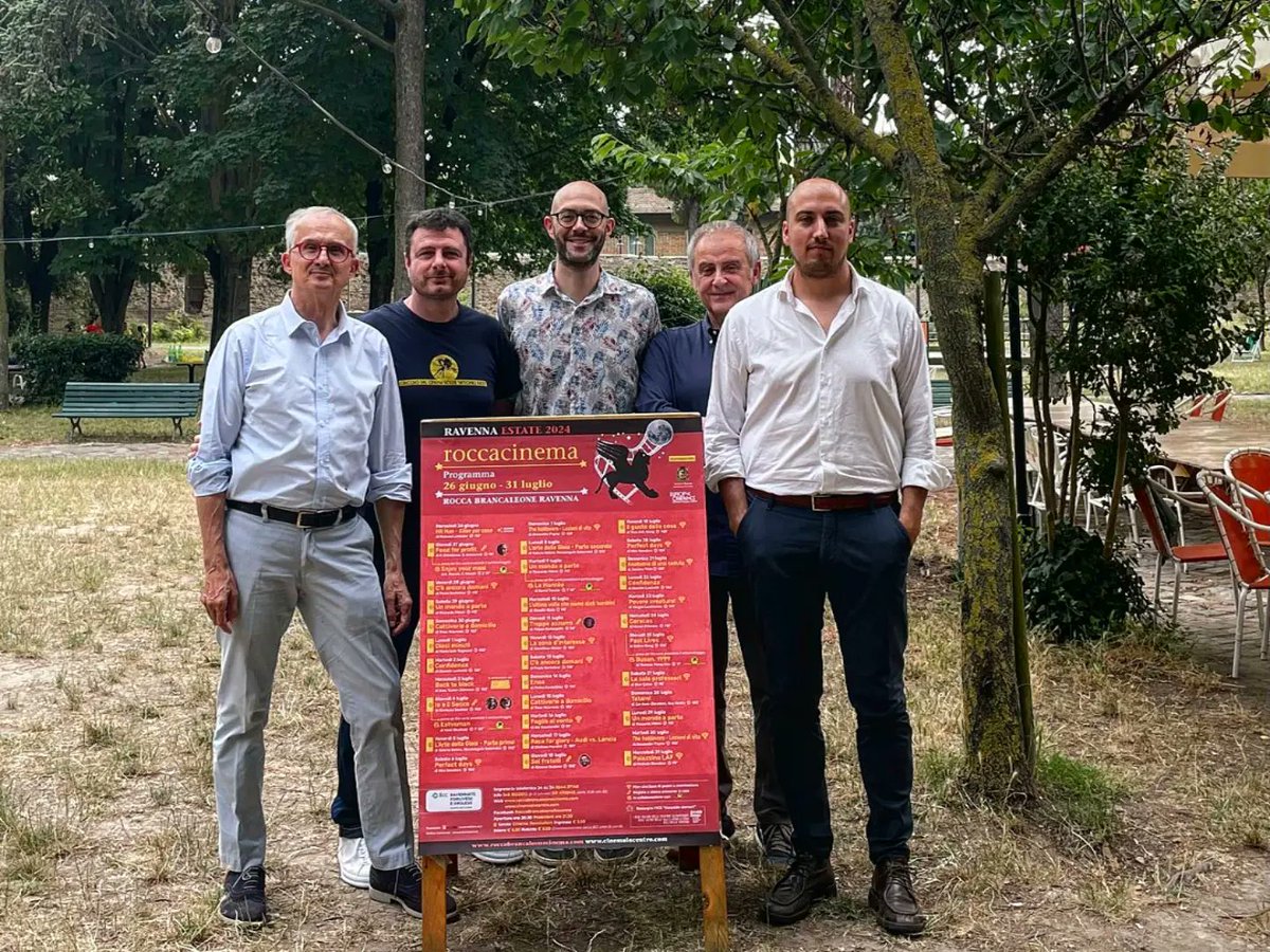 cinesogni's tweet image. 💥#RoccaCinema, noi ci siamo!
✨Un'estate di cinema sotto le stelle con gli amici di #Cinemaincentro: tanti film, cena take away al #Brancaleone e i corti dal festival #CortiDaSogni. 
👉 Giovedì 27/6 21.30 𝐄𝐧𝐣𝐨𝐲 𝐲𝐨𝐮𝐫 𝐦𝐞𝐚𝐥 prima di "Food for Profit" 
Vi aspettiamo 🤩