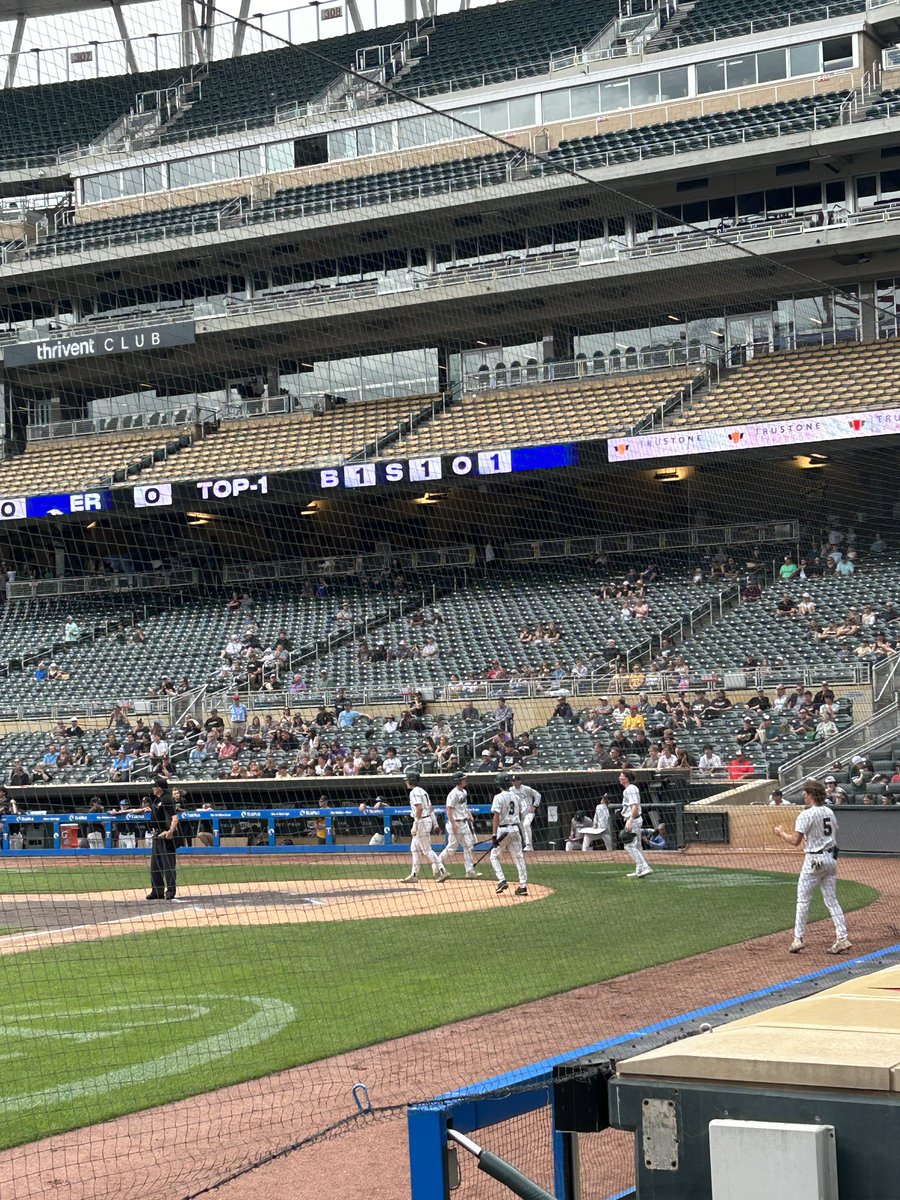 MV strikes first with a 2RBI single by Isaac Beseman. 2-0 Mustangs in the 1st