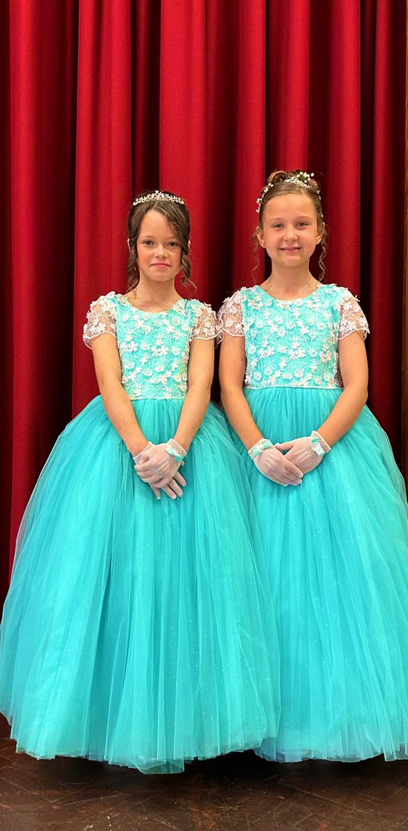HayleyMcCon's tweet photo. 👑🥰👑When 2 best pals get to take part in the Children’s Day together xx LG and EG living their best life today @SacredHeartPrim @MrCampbellP5 @Laura_Wilson321 @drmcgovernshps @P4and3MrsM https://t.co/GogIIM3DrD