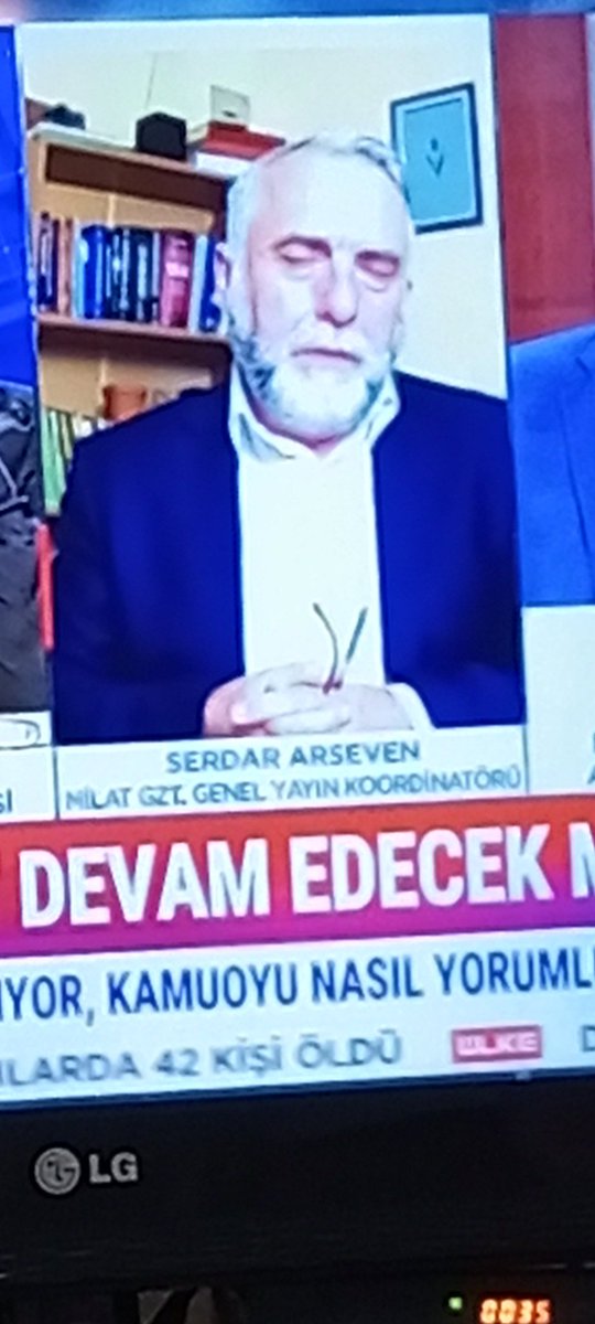 moldic10's tweet photo. @sarseven Tabela partisi genel başkanı https://t.co/Cc4PuyQ7Vt