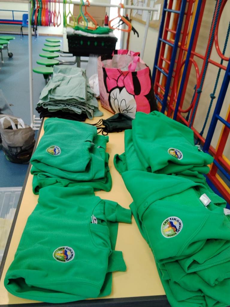 CwrtRawlinPTA's tweet photo. Thank you to all who picked up some pre-loved uniform for @cwrtrawlinprim at today's Summer Fayre💚 The remaining uniform will head off to Caerphilly Uniform Exchange where you will be able to get anything you might have missed today. #ecohub #preloveduniform https://t.co/FoynU7x64f