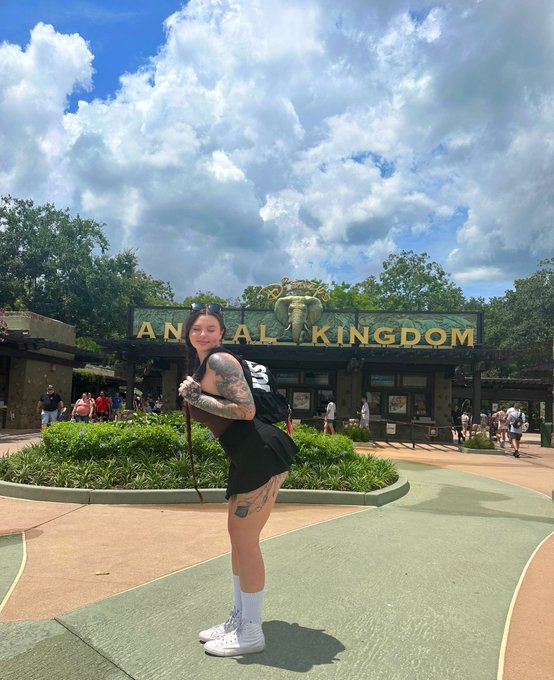 I&rsquo;m at your dads favorite park https://t.co/w8SA63tXQ3