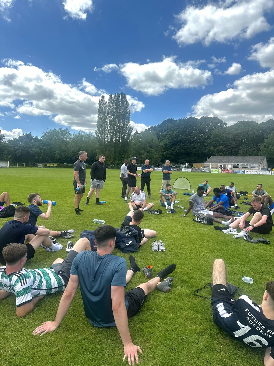 CollieryFc's tweet photo. First pre season training session under new management..🏃onwards and upwards!⚽️ https://t.co/kAY8gxlSbk