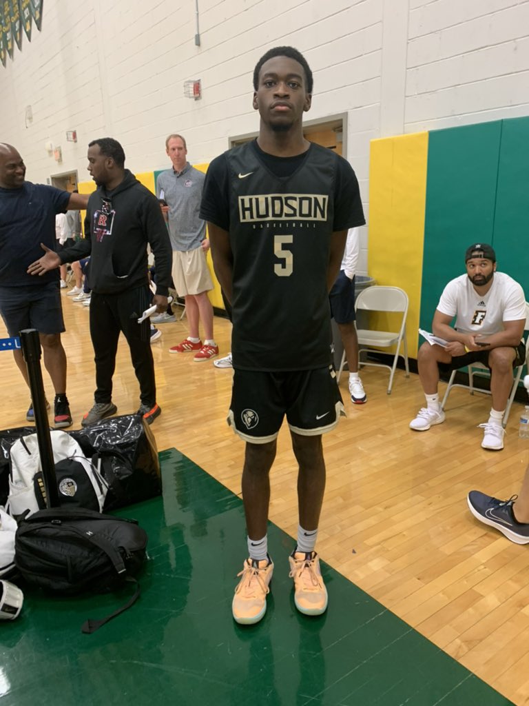 1:30pm Games 
Final Score/Top Performers:
Court 1:
Matthew Gaffney 32pts
Omari Moore 20pts
#SFX <a href="/HCHawkNationBSK/">Hudson Catholic</a>